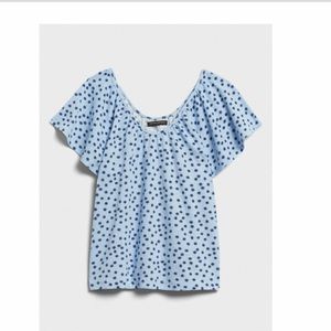 Scoop neck blue top
